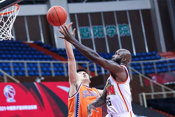 NBA常规赛战报太阳胜快船 保罗遭遇小德挑战 比赛结果出炉