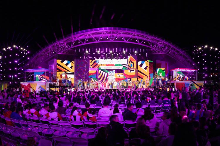 意大利对乌克兰足球比赛