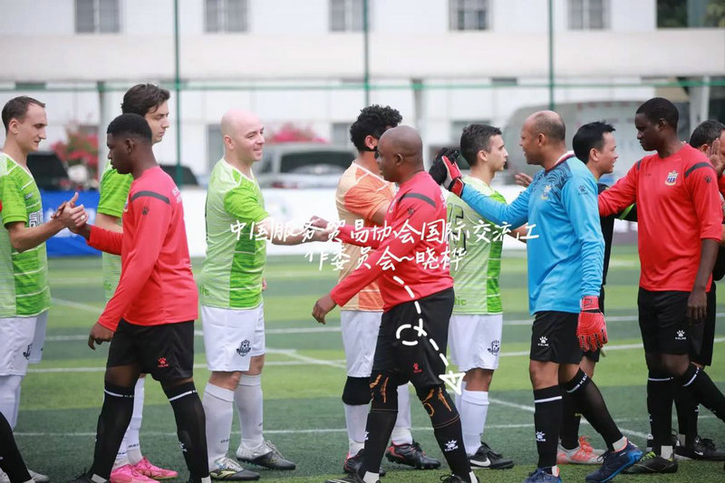 全国游泳冠军韩栎都 全国游泳冠军韩栎都