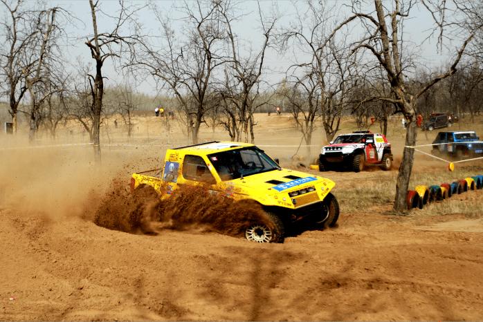 林书豪父母的背景与篮球事业有何关联